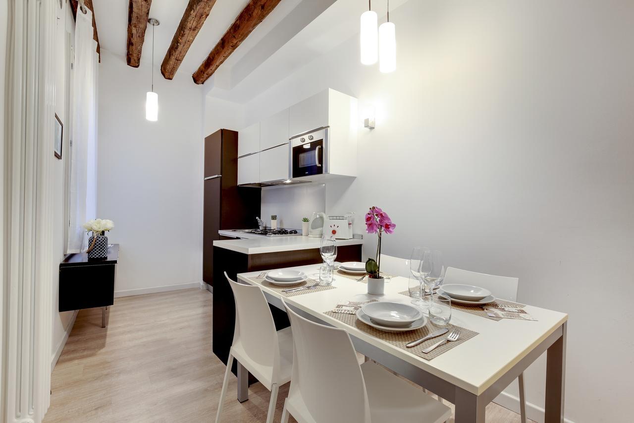 Botteri Palace Apartments By Wonderful Italy Velence Kültér fotó