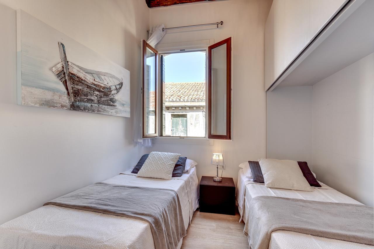 Botteri Palace Apartments By Wonderful Italy Velence Kültér fotó