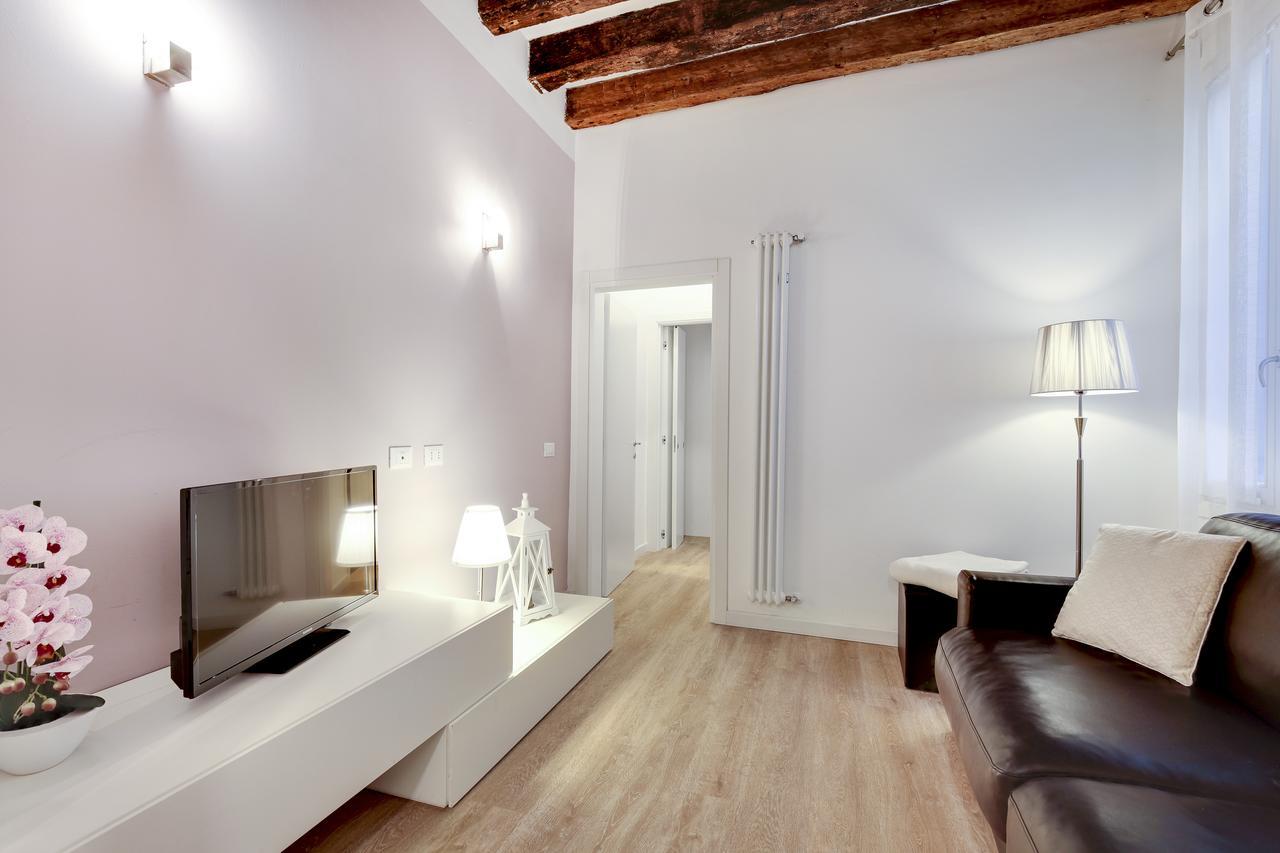 Botteri Palace Apartments By Wonderful Italy Velence Kültér fotó