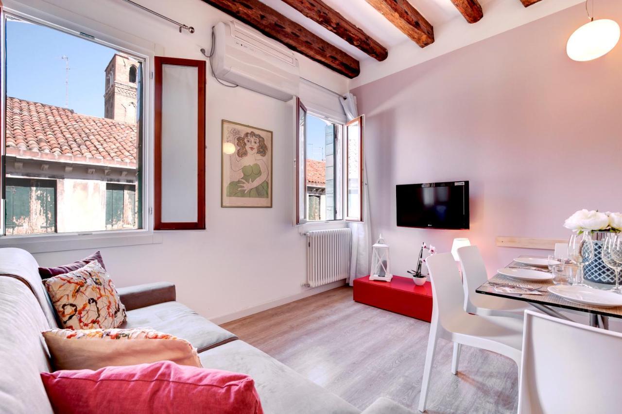 Botteri Palace Apartments By Wonderful Italy Velence Kültér fotó